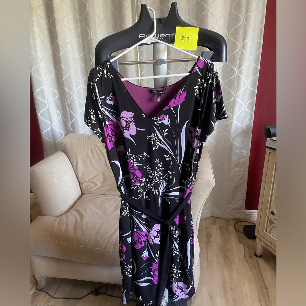 WHBM Reversible Short Sleeve Dress,floral w/stretch - 2 dresses in one w/Belt